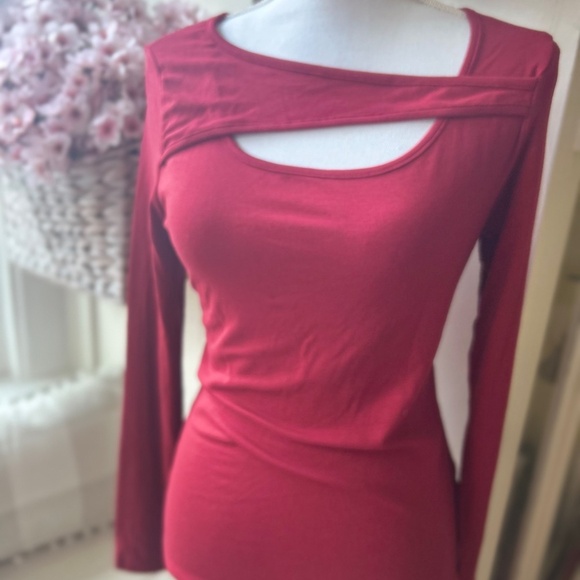 Red Top/Blouse - Picture 2 of 11